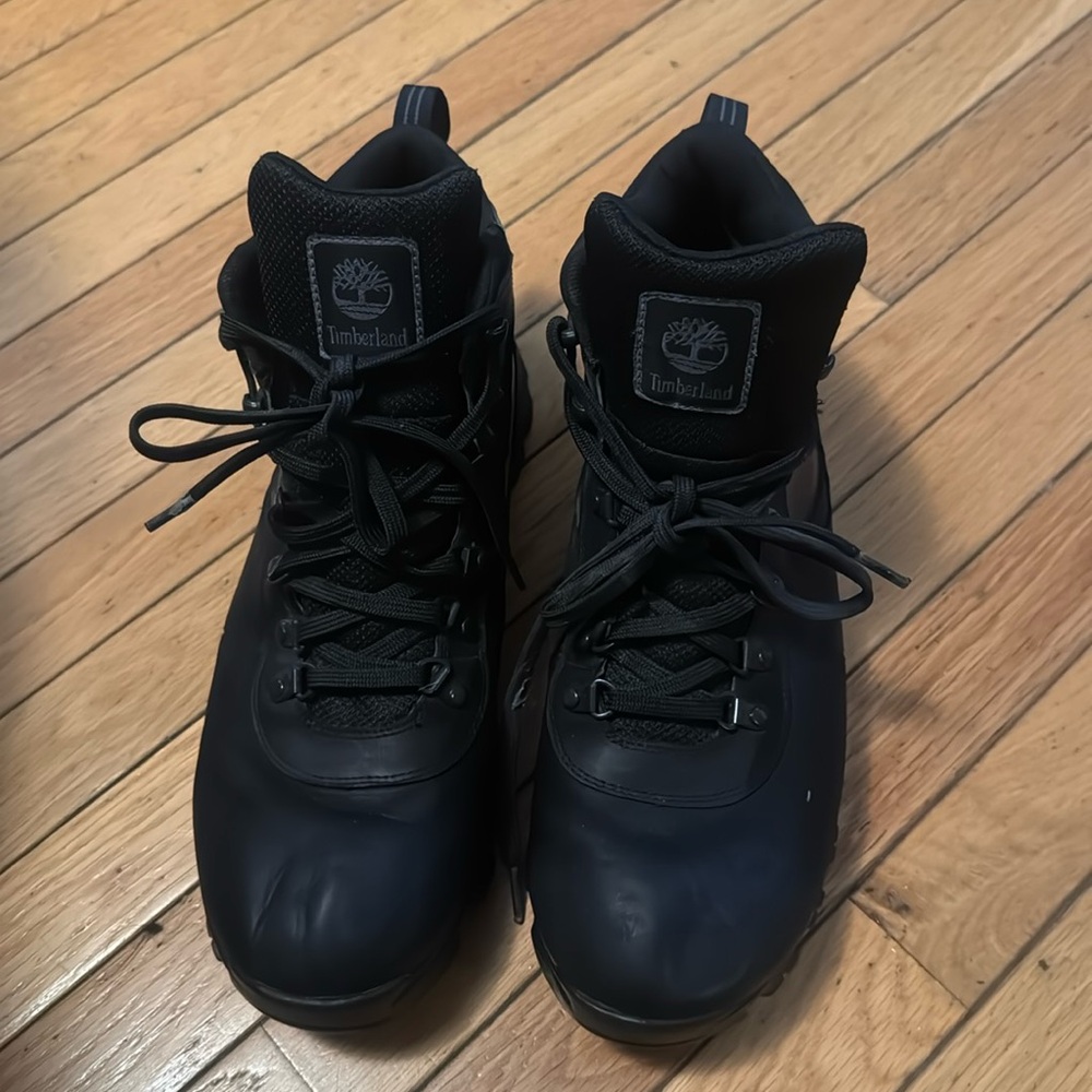 Timberland men’s black leather boots, size 13